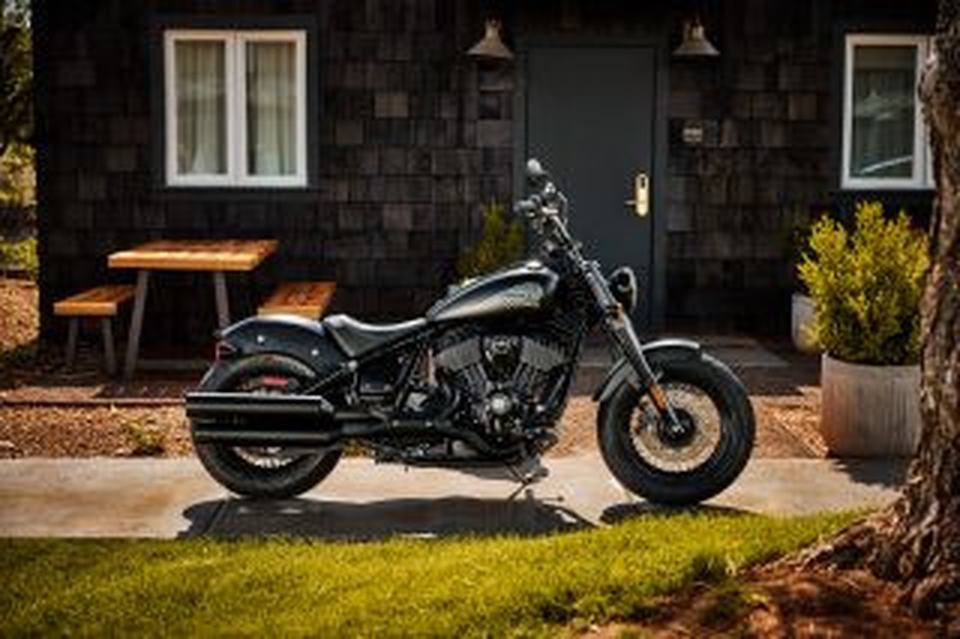 Chief Bobber Dark Horse motorcycle